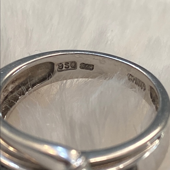 Buckle Black Diamond Ring - Picture 6 of 6